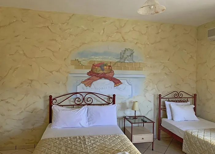 Akrotiri Rooms