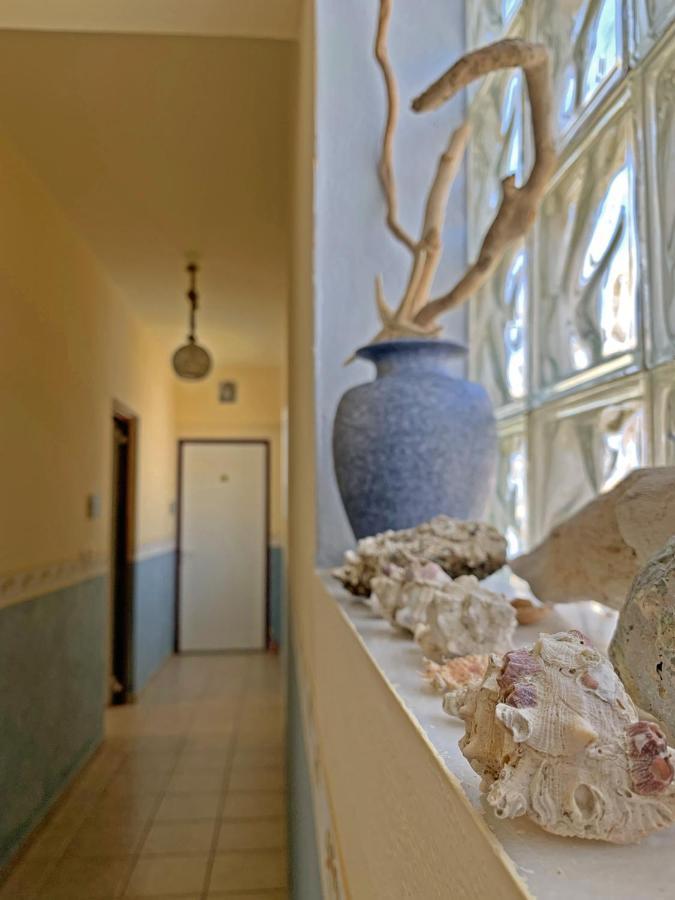 Akrotiri Rooms *