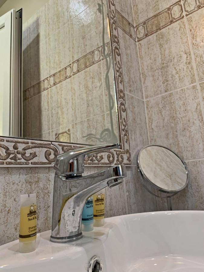 Akrotiri Apartament