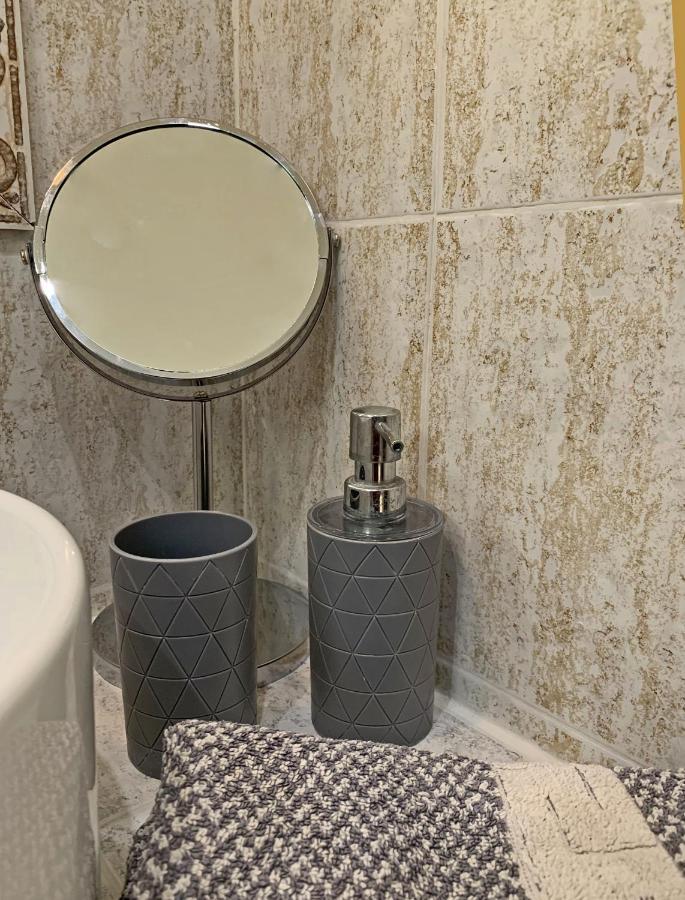 Akrotiri Rooms Apartment *