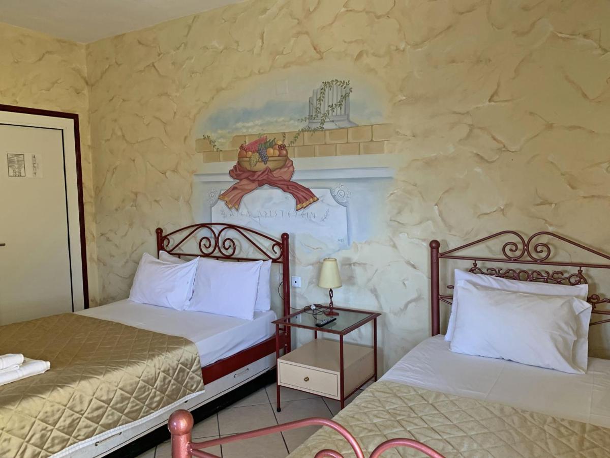 Akrotiri Rooms Agiokampos (Evia)