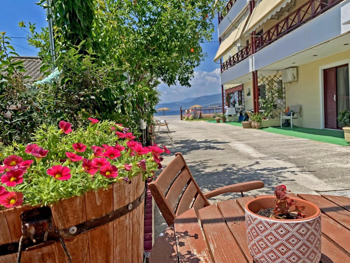 Akrotiri *